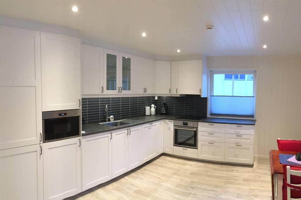Balestrand Fjordapartments Holmen 19A Bagian luar foto