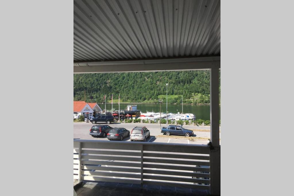 Balestrand Fjordapartments Holmen 19A Bagian luar foto
