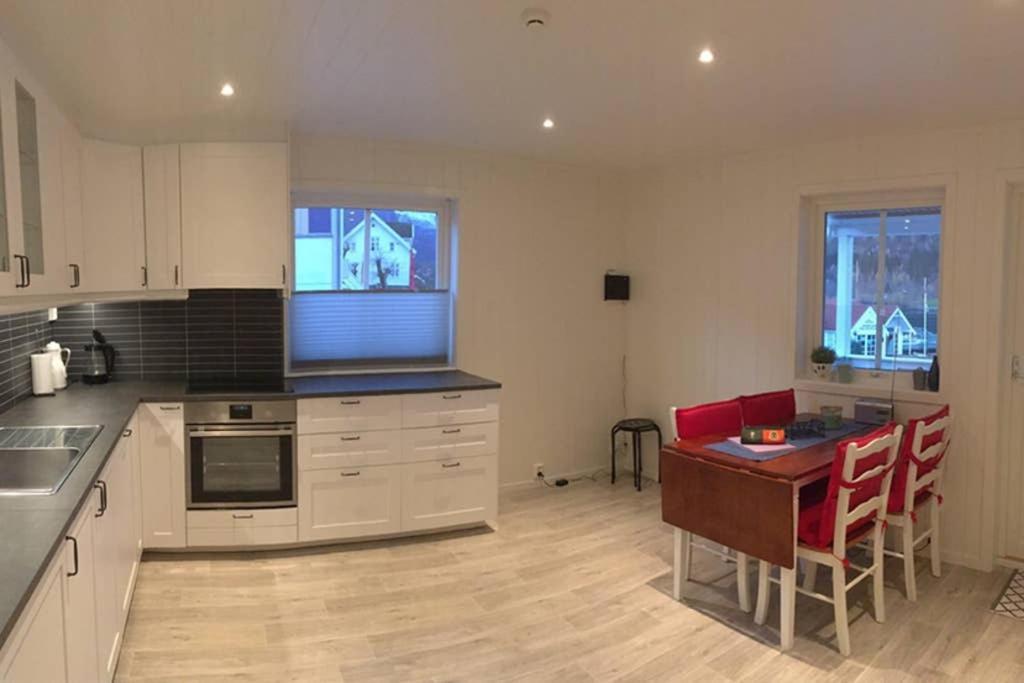 Balestrand Fjordapartments Holmen 19A Bagian luar foto