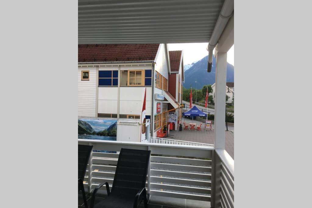 Balestrand Fjordapartments Holmen 19A Bagian luar foto