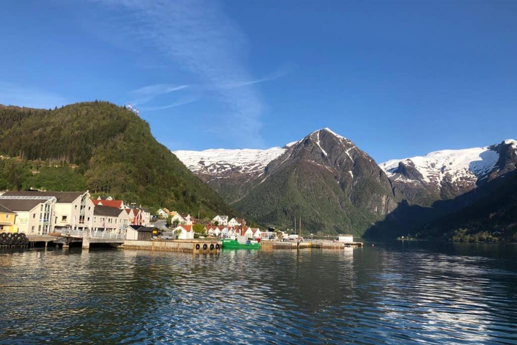 Balestrand Fjordapartments Holmen 19A Bagian luar foto