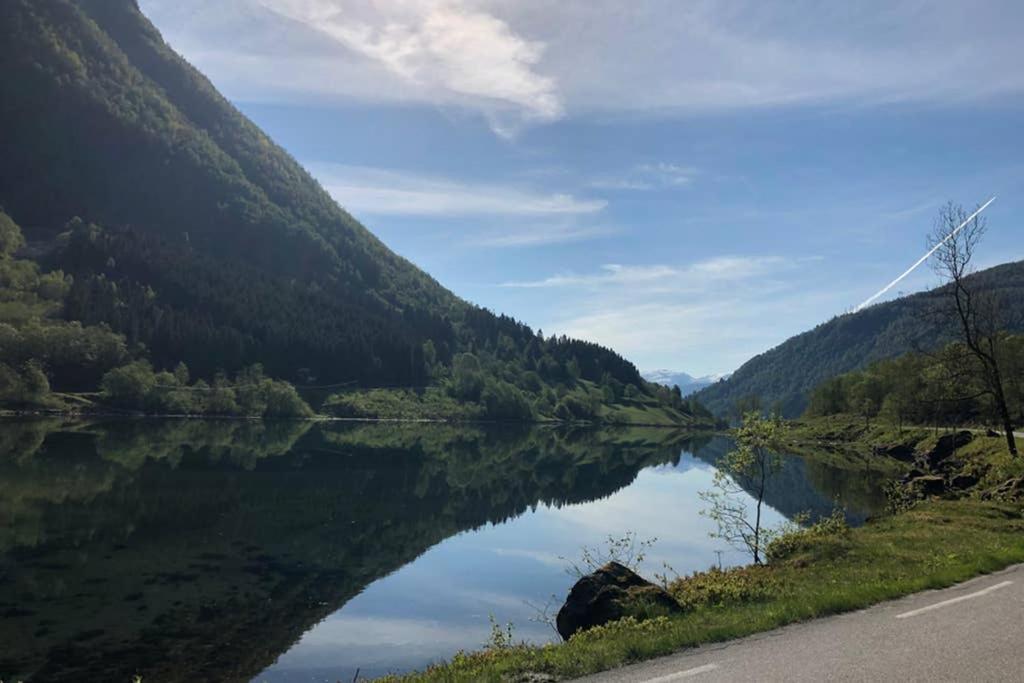 Balestrand Fjordapartments Holmen 19A Bagian luar foto