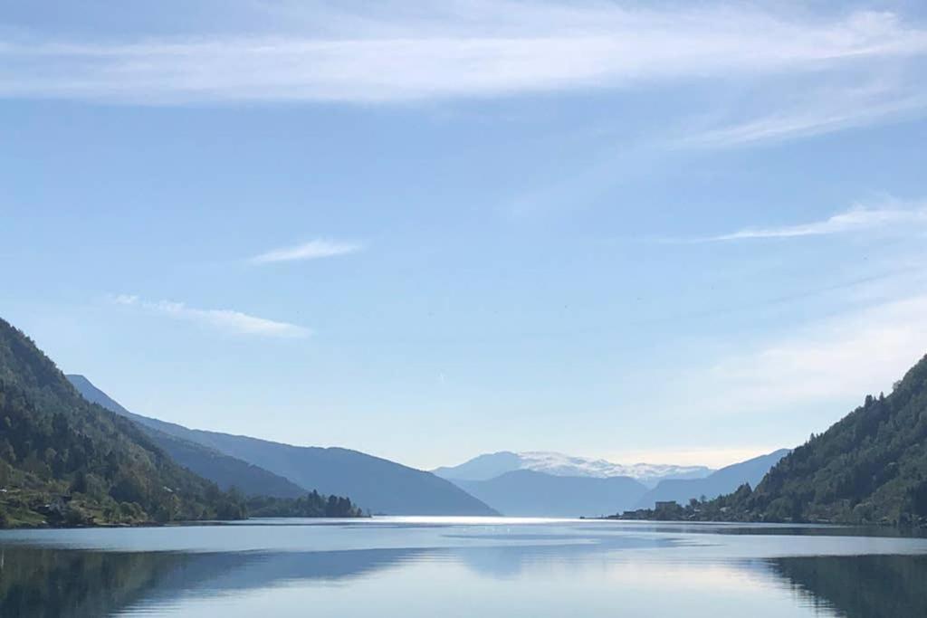 Balestrand Fjordapartments Holmen 19A Bagian luar foto